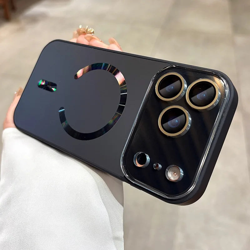 Luxurious Magnetic iPhone Case  – Elegant Protection with Magnetic Strength